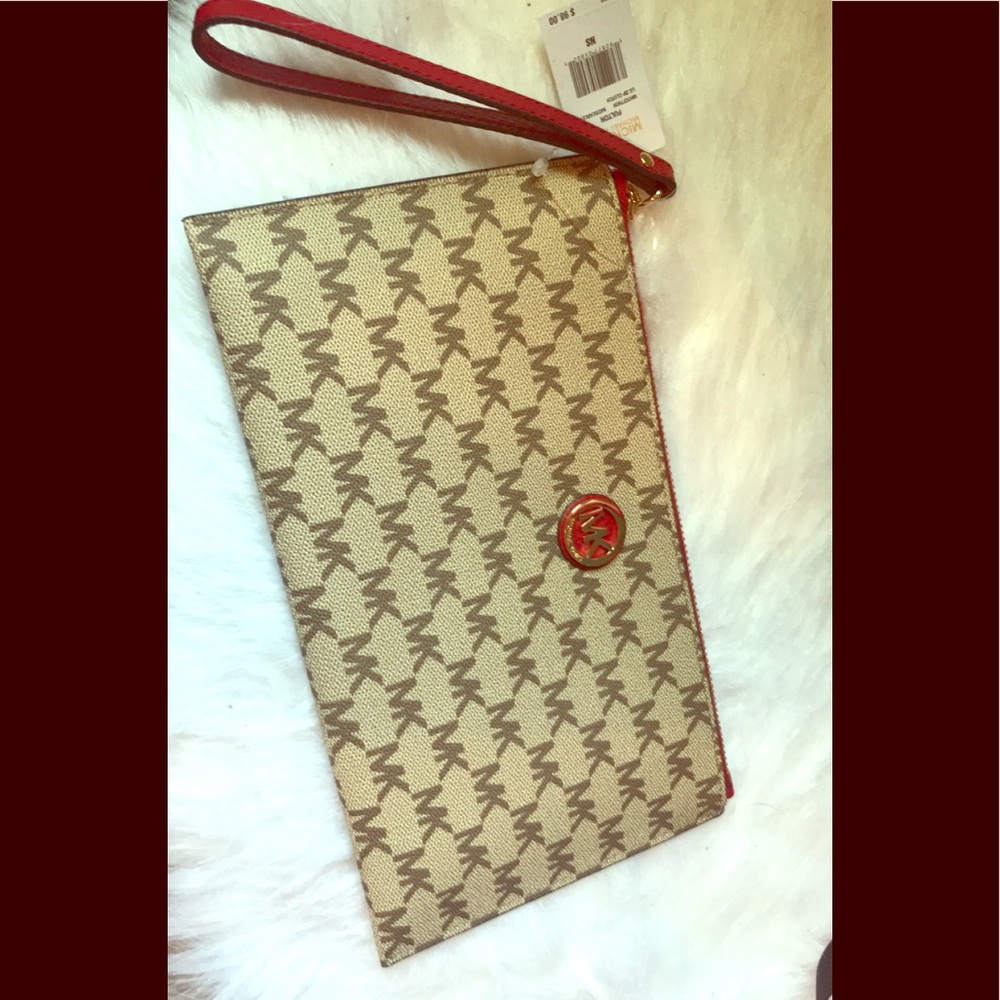 🔥Michael Kors Large Clutch/Wristlet